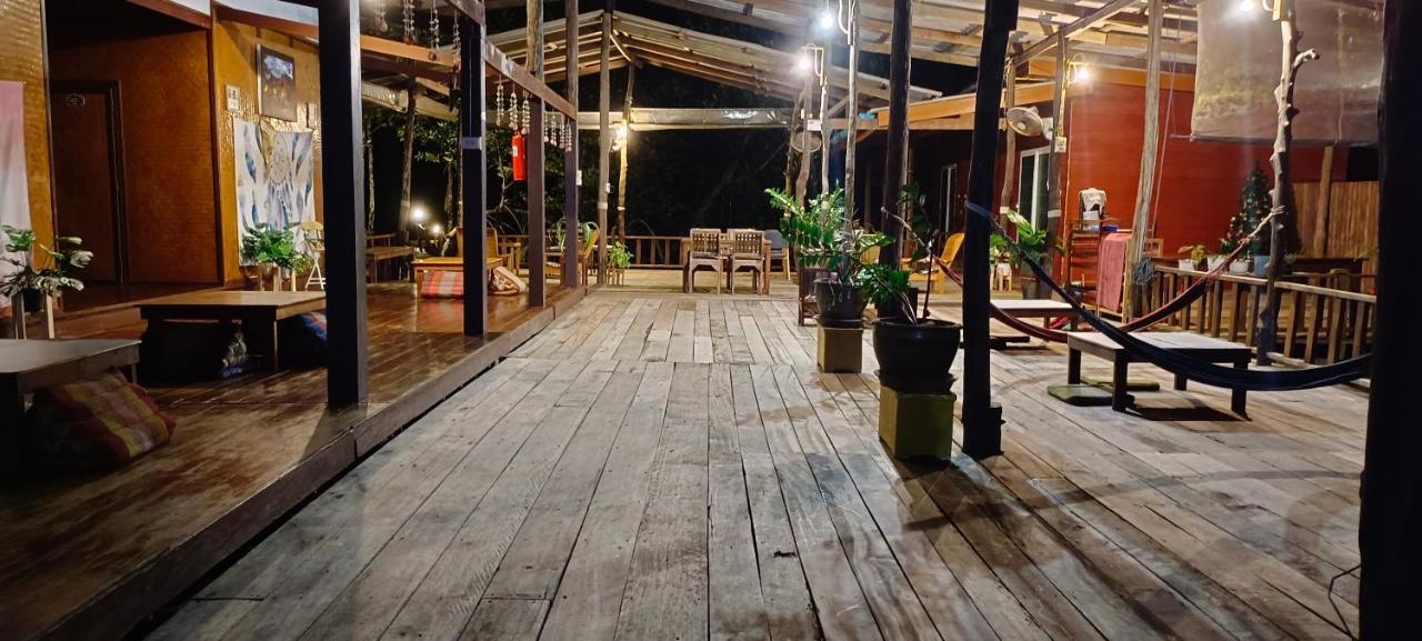 Ta Yai Homestay Ko Kut Kültér fotó