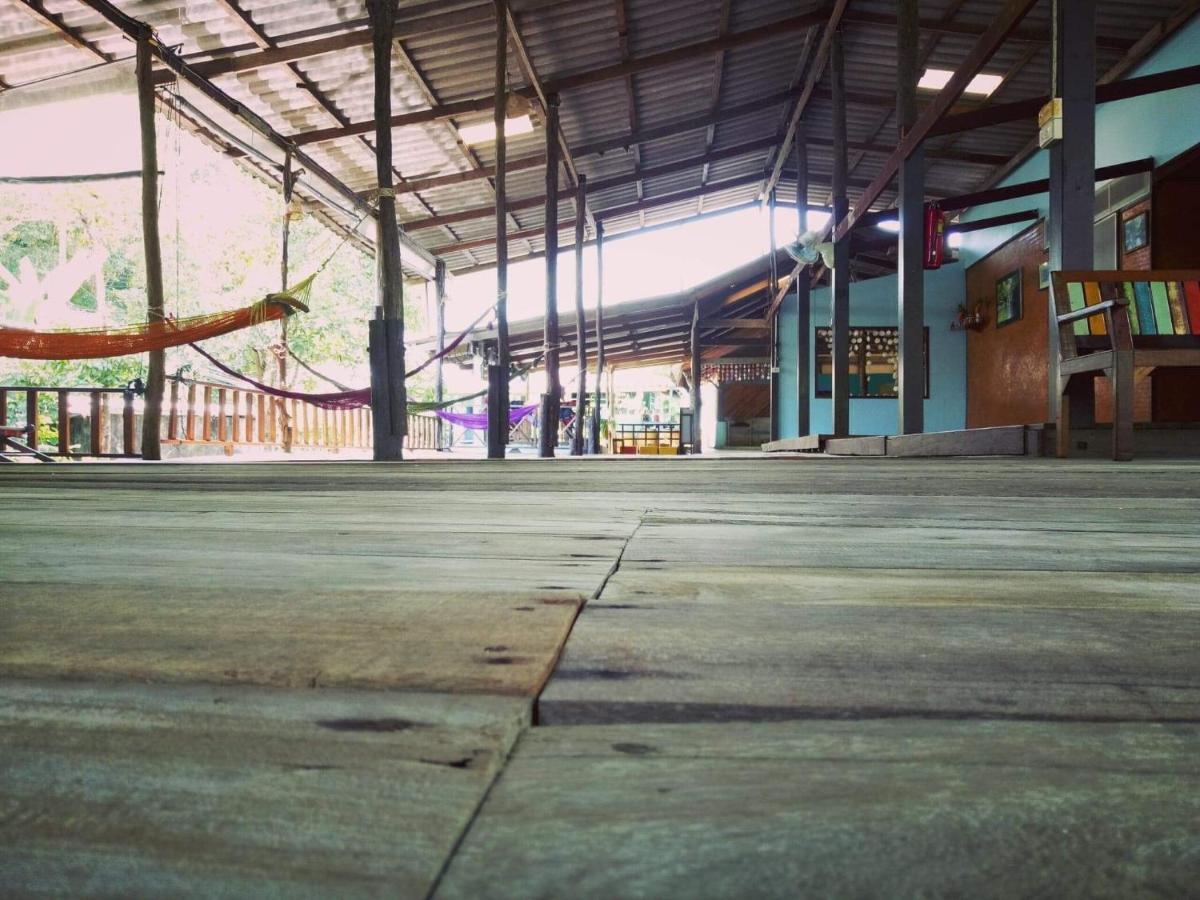 Ta Yai Homestay Ko Kut Kültér fotó